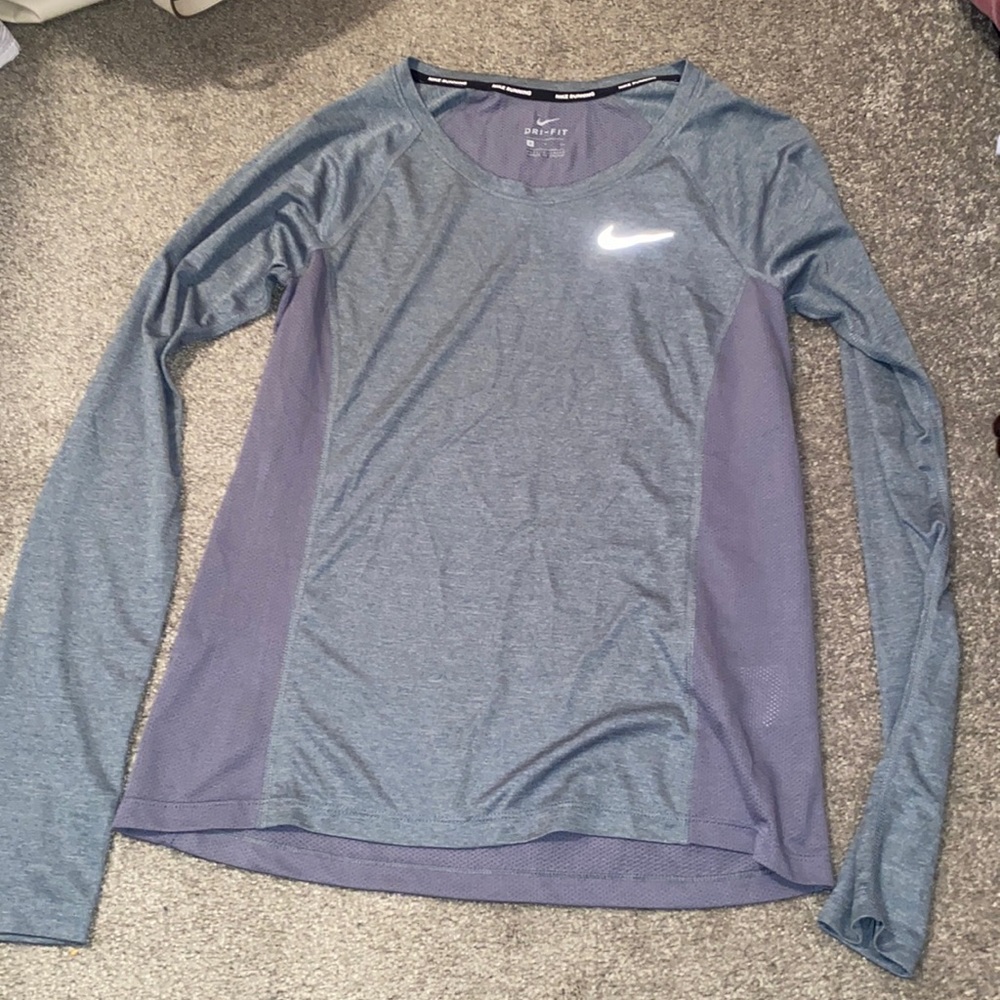 Nike long sleeve athletic Dri-fit shirt. Bluish gray color size small